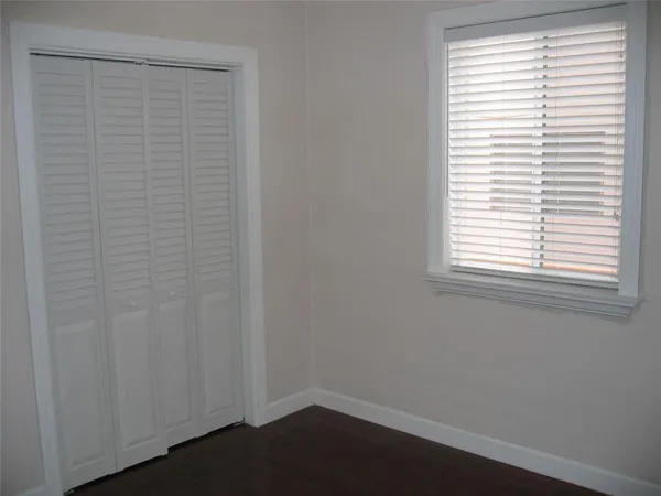 $2,400 | 115 Antiquera Avenue, Unit 2, Coral Gables, FL 33134