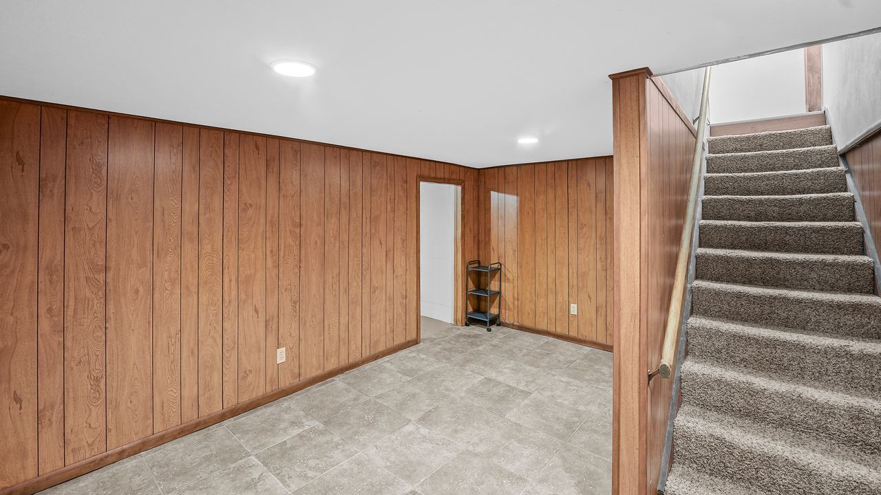10009 Wolf Road Geneseo, IL 61254 - Photo 32 of 63