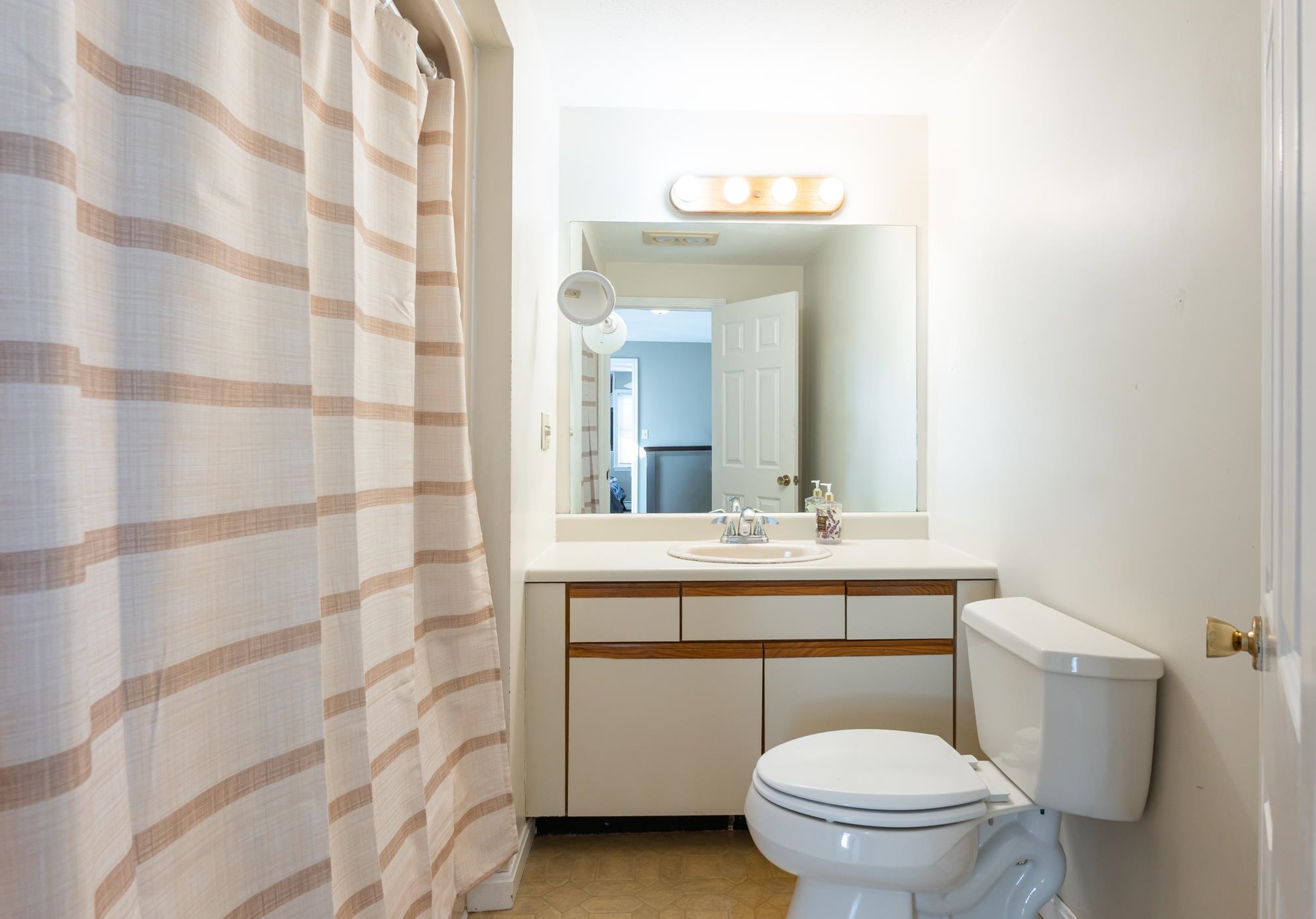 15 R Bonnie Lane, Unit R Derry, NH 03038 - Photo 18 of 37