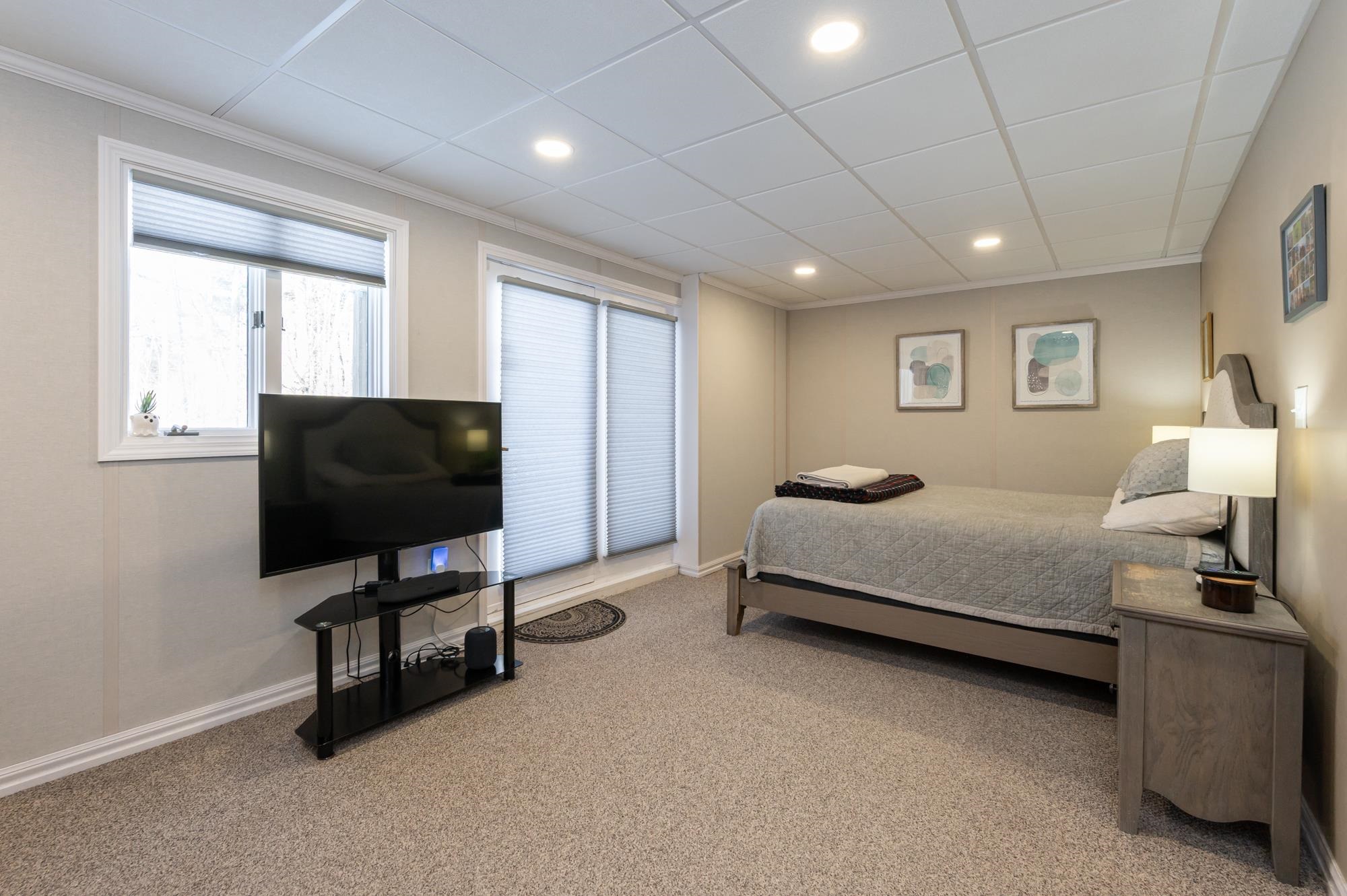 15 R Bonnie Lane, Unit R Derry, NH 03038 - Photo 22 of 37