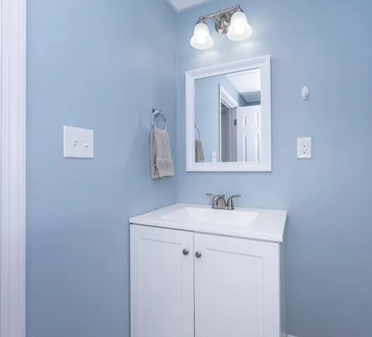 $419,900 | 15 R Bonnie Lane, Unit R, Derry, NH 03038