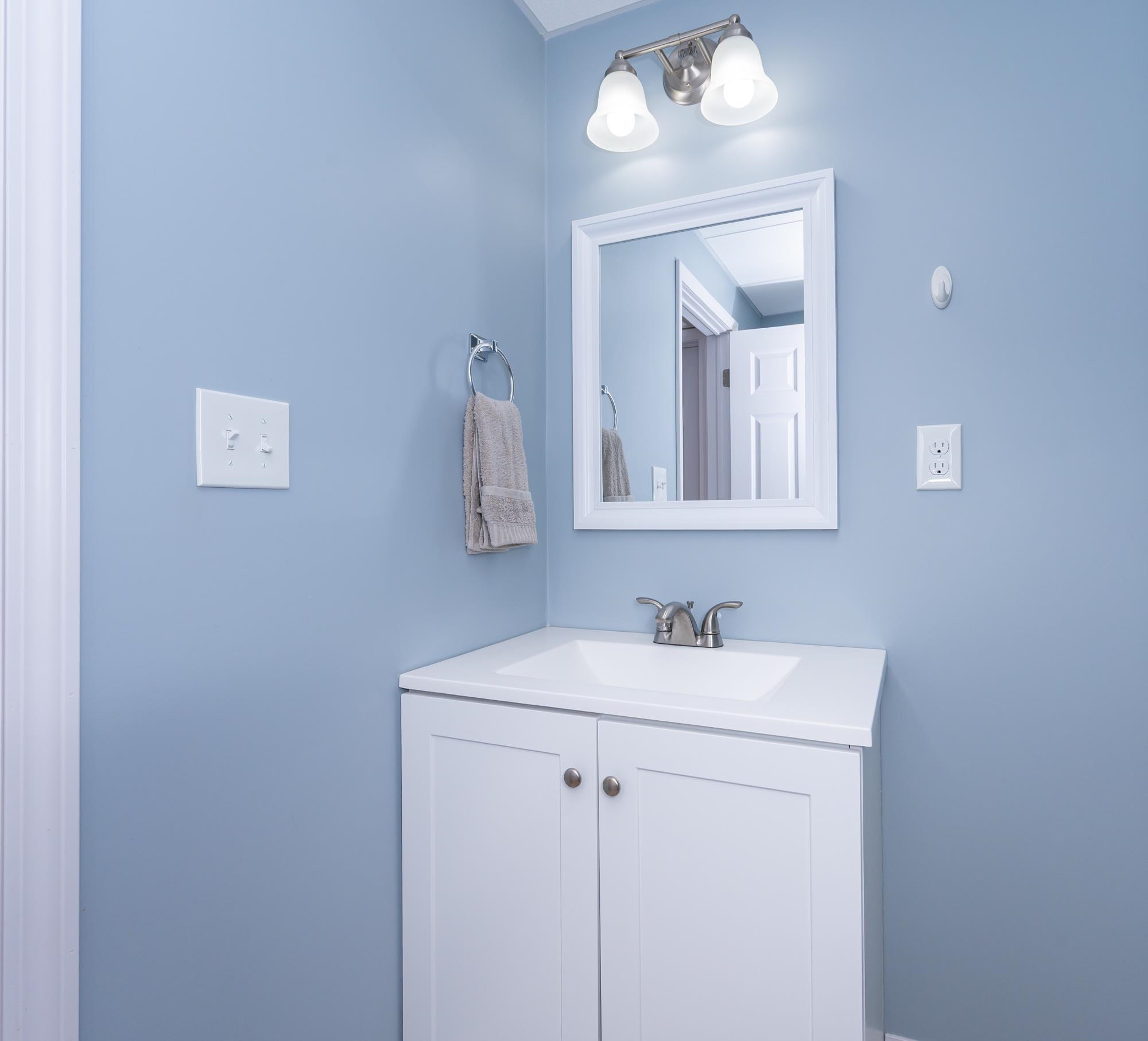 15 R Bonnie Lane, Unit R Derry, NH 03038 - Photo 25 of 37