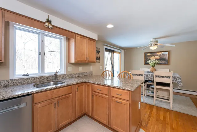 $419,900 | 15 R Bonnie Lane, Unit R, Derry, NH 03038