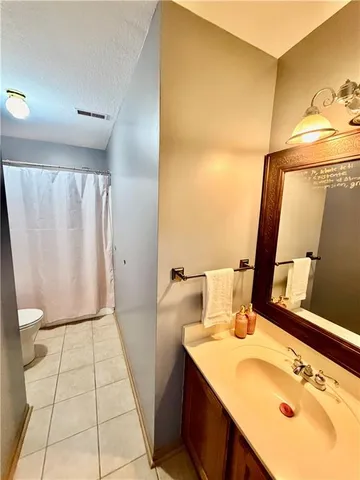 $225,000 | 789 Pinewood Street, Gardner, KS 66030