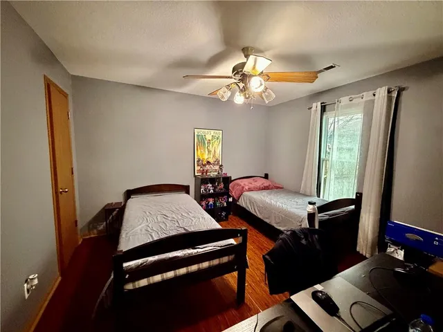 $225,000 | 789 Pinewood Street, Gardner, KS 66030