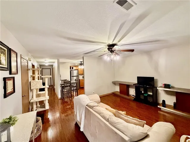 $225,000 | 789 Pinewood Street, Gardner, KS 66030