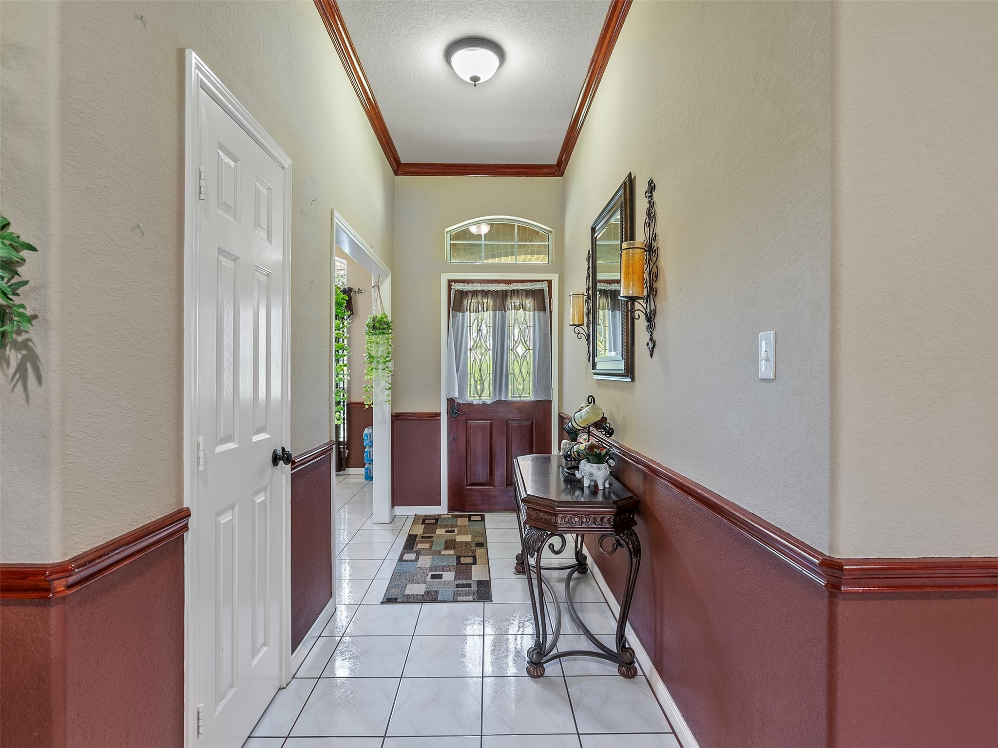 21007 Cook Road Tomball, TX 77377 - Photo 18 of 31 a living room with furniture