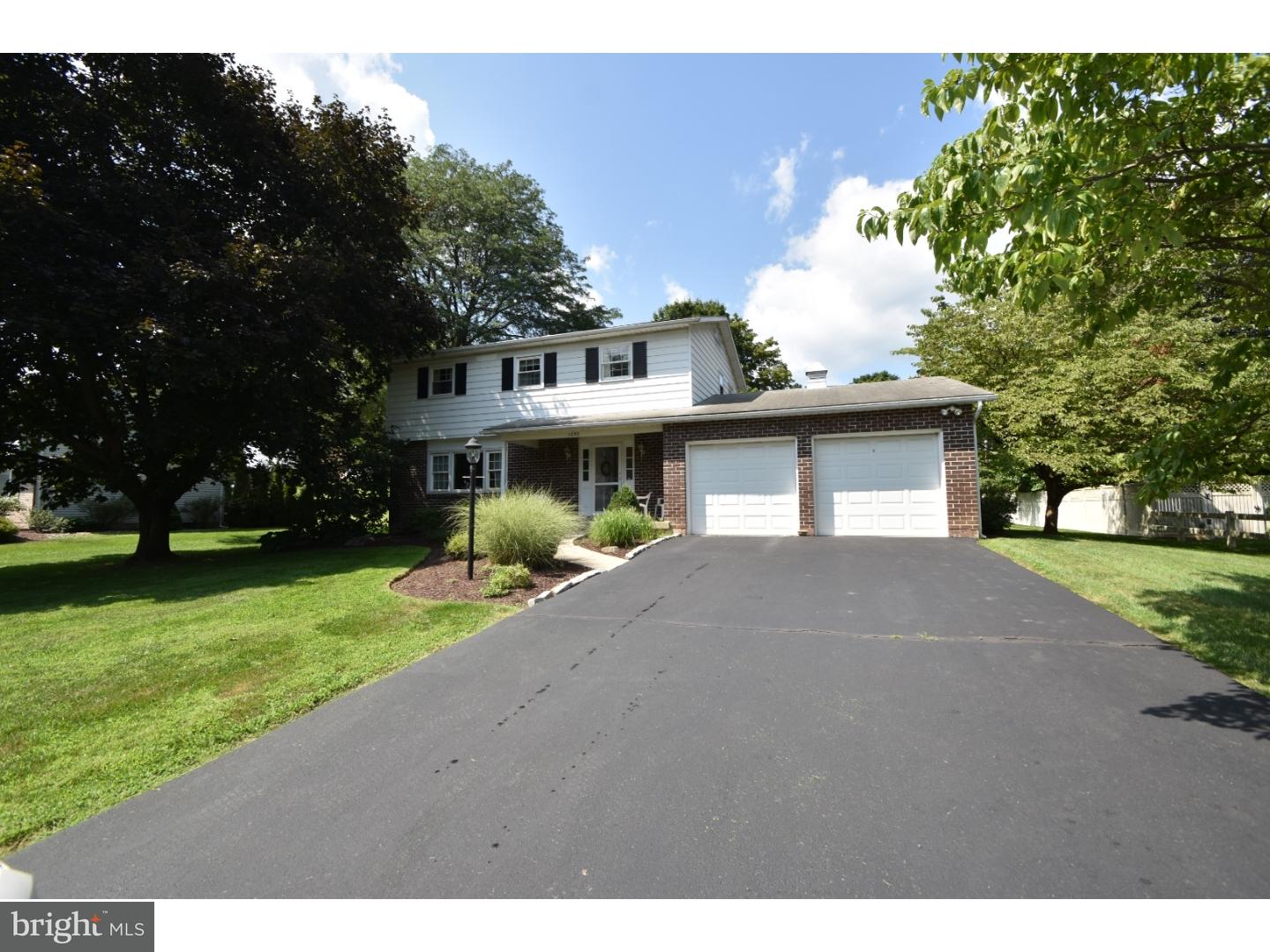 1090 Yorkshire Road Bethlehem, PA 18017 - Photo 5 of 5 Gallery Image 5