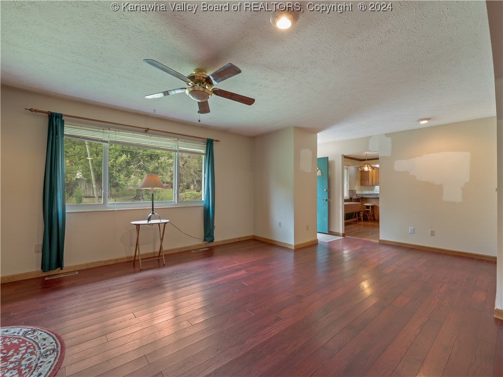 243 Kilgore Road Scott Depot, WV 25560 - Photo 13 of 48 Gallery Image 13