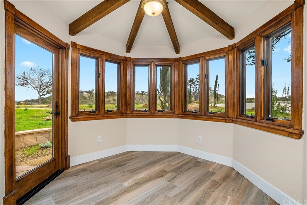 5920 Iron Gate Road Creston, CA 93432 - Photo 11 of 57 Beautiful breakfast room off of kitchen for additional dining space