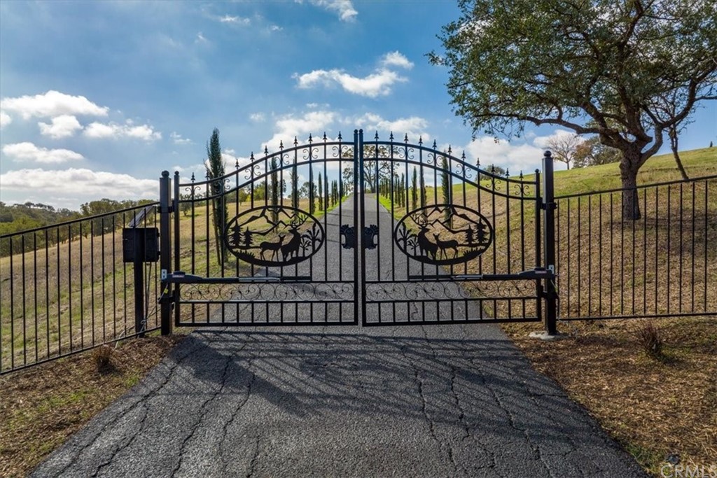 5920 Iron Gate Road Creston, CA 93432 - Photo 38 of 57 a view of staircase with a white fence