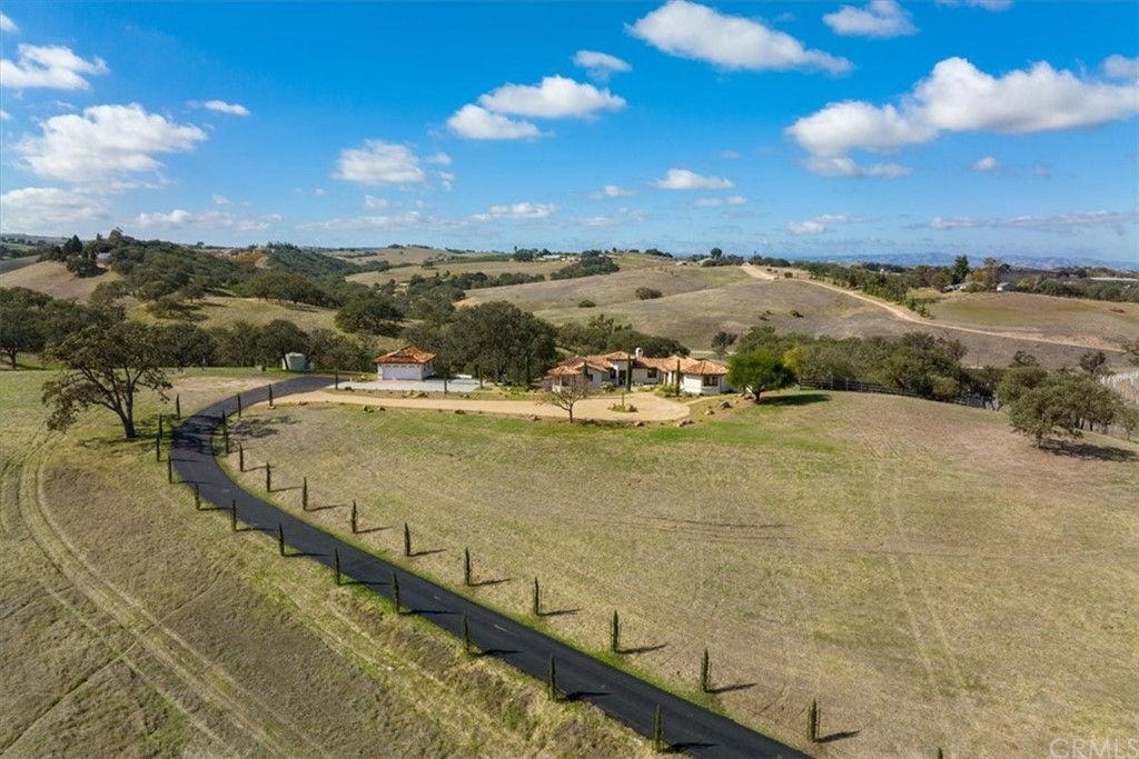5920 Iron Gate Road Creston, CA 93432 - Photo 48 of 57 a view of a lake with houses in the back