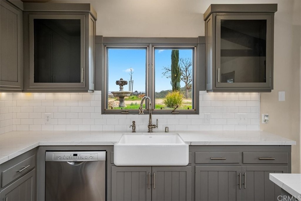 5920 Iron Gate Road Creston, CA 93432 - Photo 7 of 57 a bathroom with a sink and a mirror