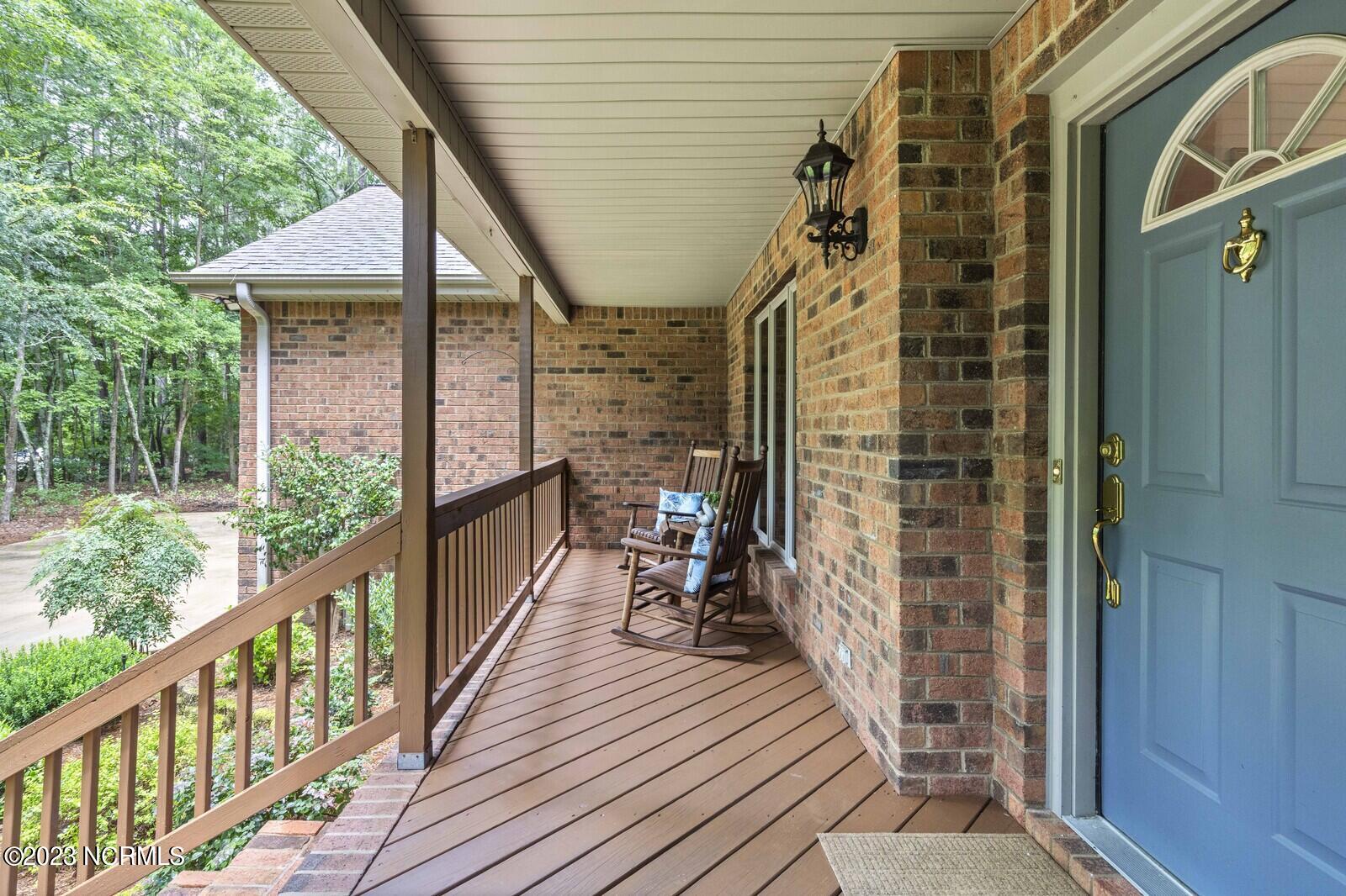 103 Pelican Bay Road Washington, NC 27889 - Photo 9 of 95 09_DSC05790_mls