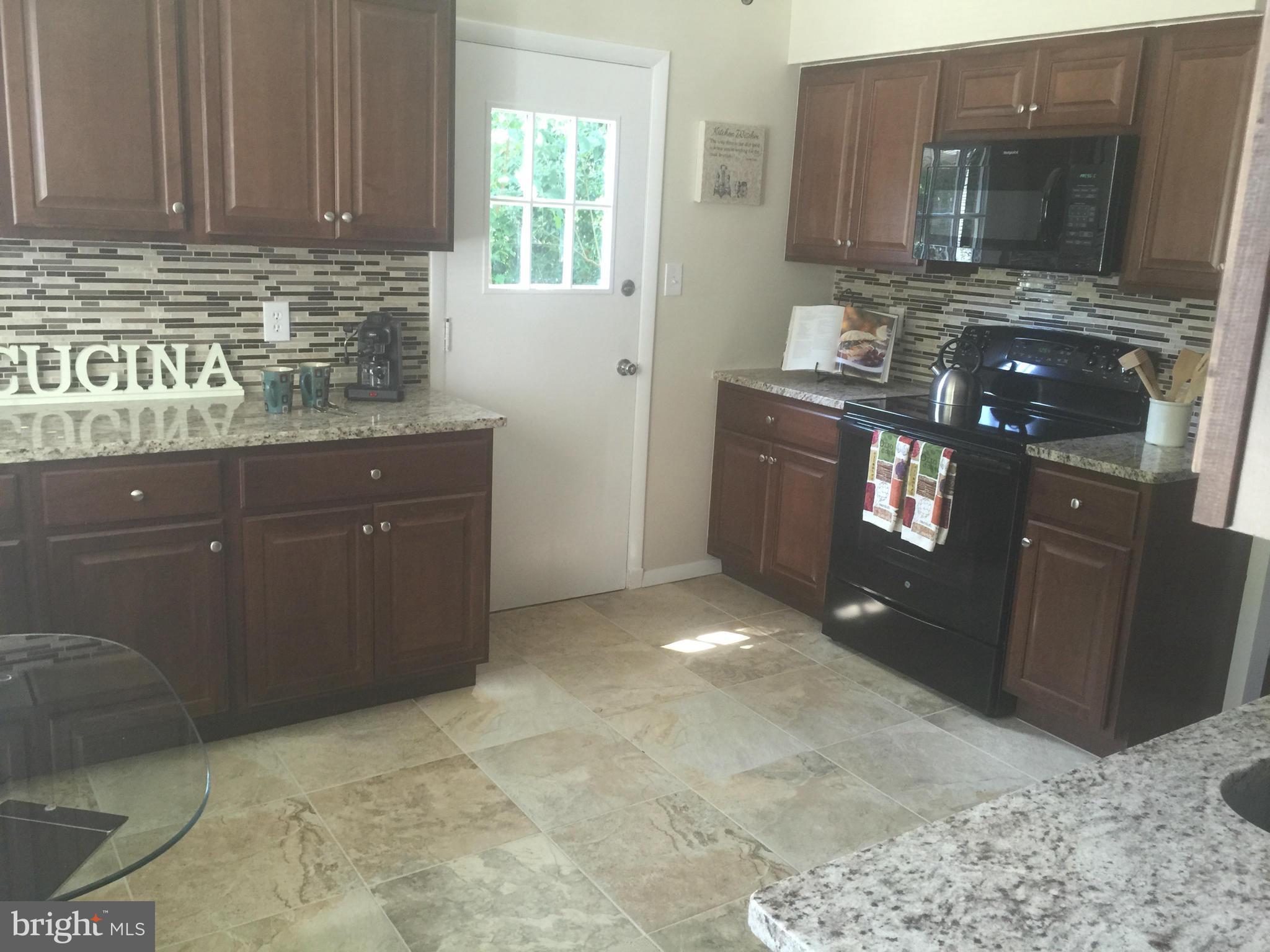 9508 Curran Road Silver Spring, MD 20901 - Photo 7 of 16 Kitchen
