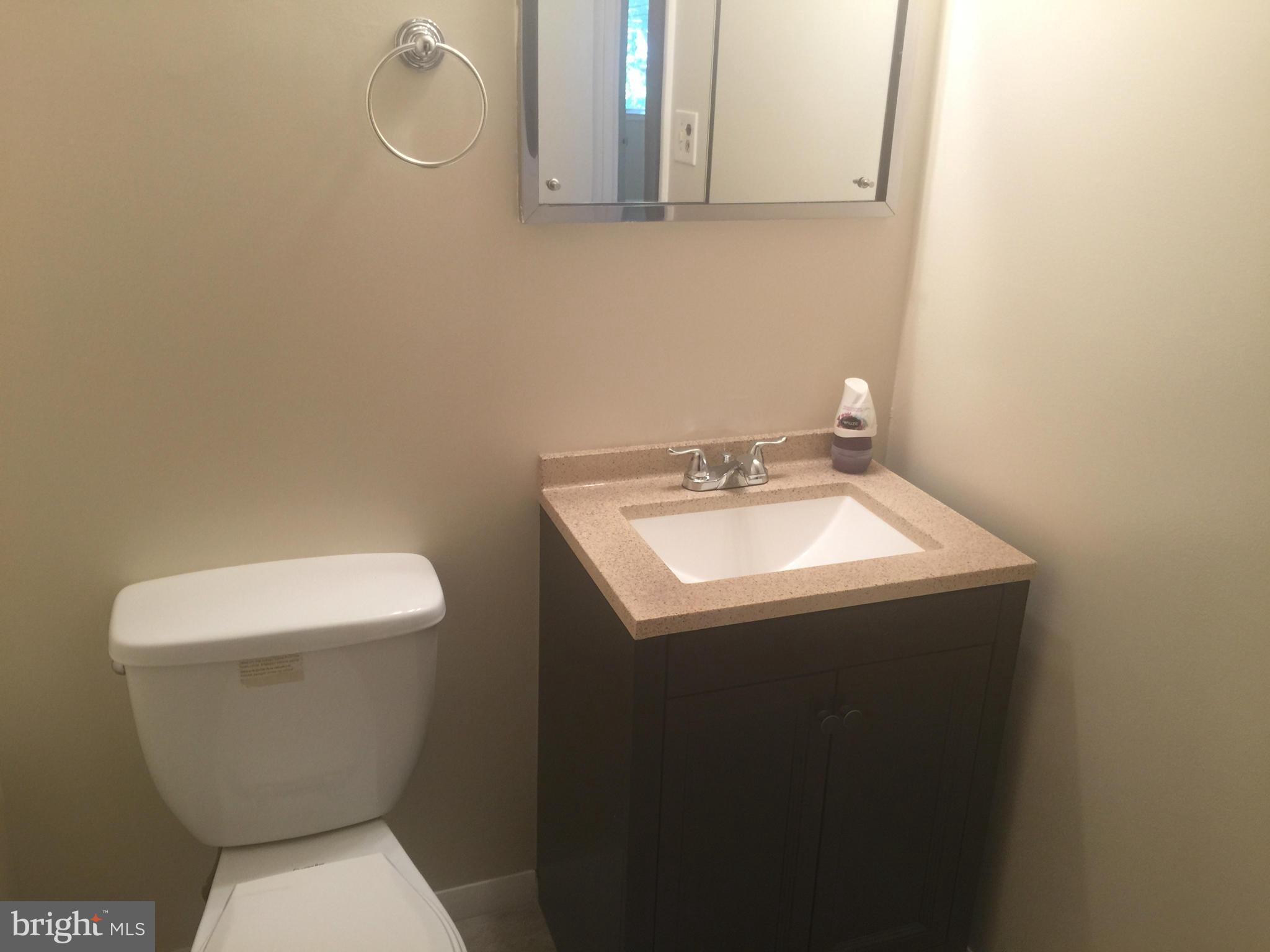 9508 Curran Road Silver Spring, MD 20901 - Photo 10 of 16 Bath