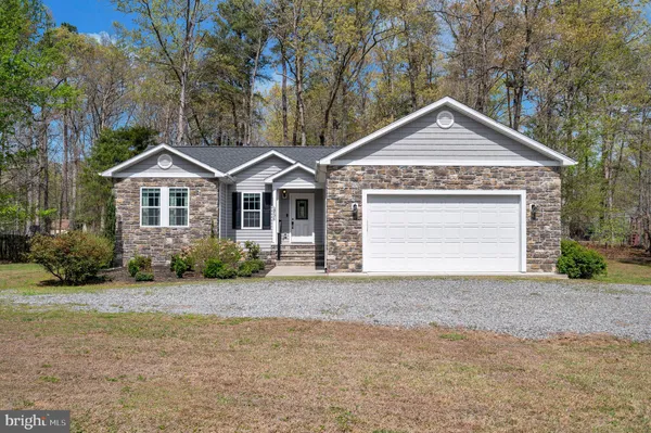 $379,900 | 250 Somerset Drive, Ruther Glen, VA 22546