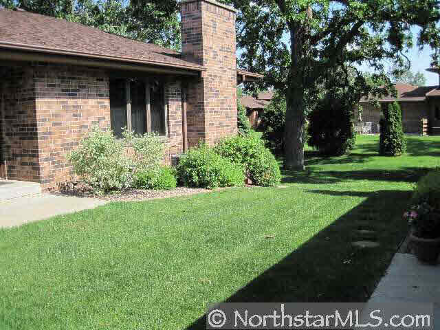 2105 Baihly Lane Southwest Rochester, MN 55902 - Photo 2 of 10