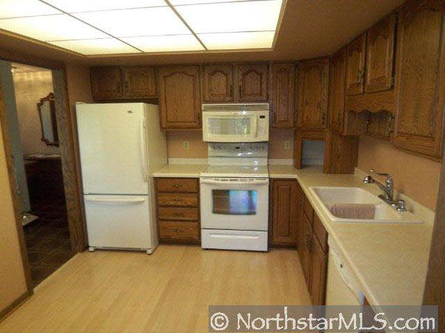 2105 Baihly Lane Southwest Rochester, MN 55902 - Photo 8 of 10