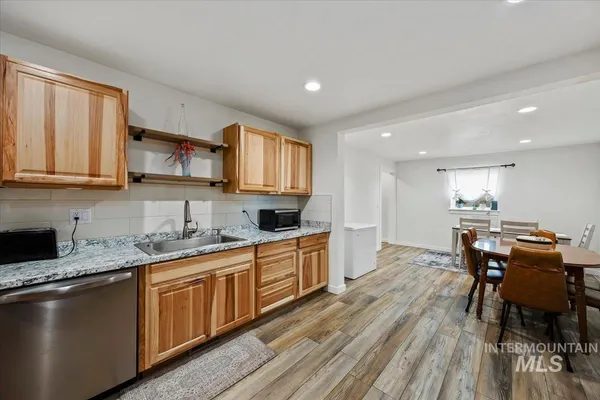 $2,000,000 | 3536 North 2300 E Road, Filer, ID 83328