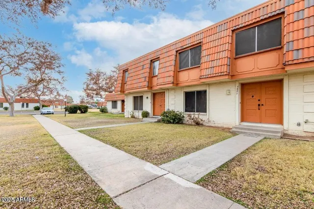 $2,199 | 4807 West Northern Avenue, Glendale, AZ 85301