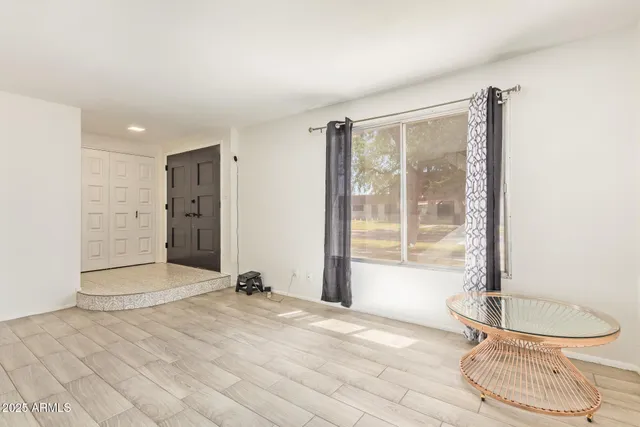 $2,199 | 4807 West Northern Avenue, Glendale, AZ 85301