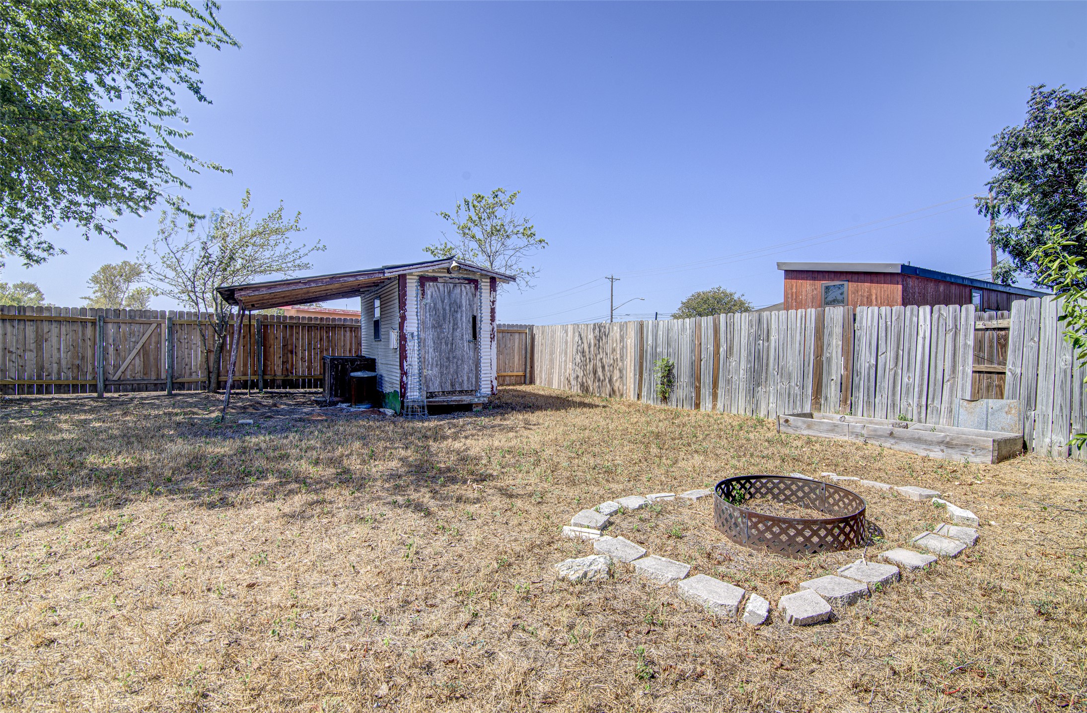 4605 Ribbecke Avenue Austin, TX 78721 - Photo 21 of 22 Gallery Image 21