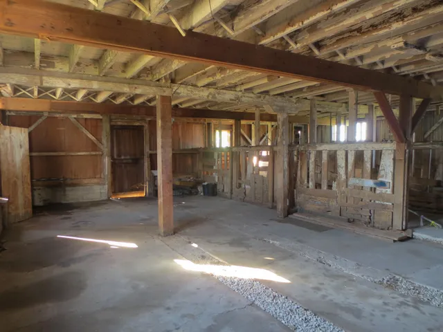 $415,000 | 14086 Highway 76, Caledonia, IL 61011