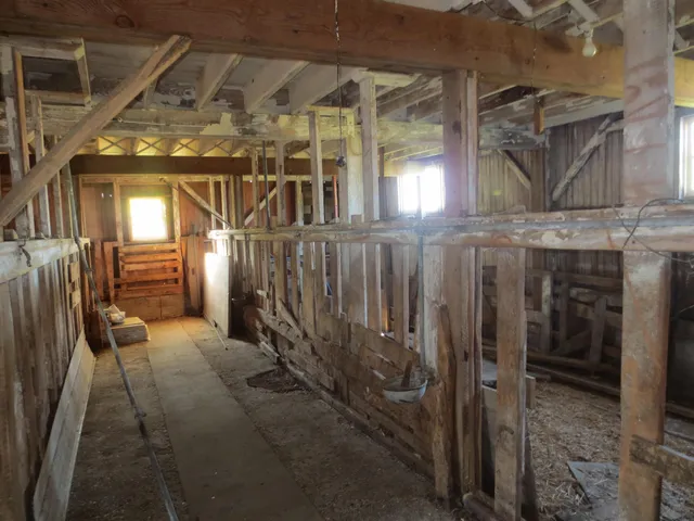 $415,000 | 14086 Highway 76, Caledonia, IL 61011