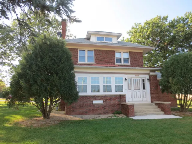 $415,000 | 14086 Highway 76, Caledonia, IL 61011