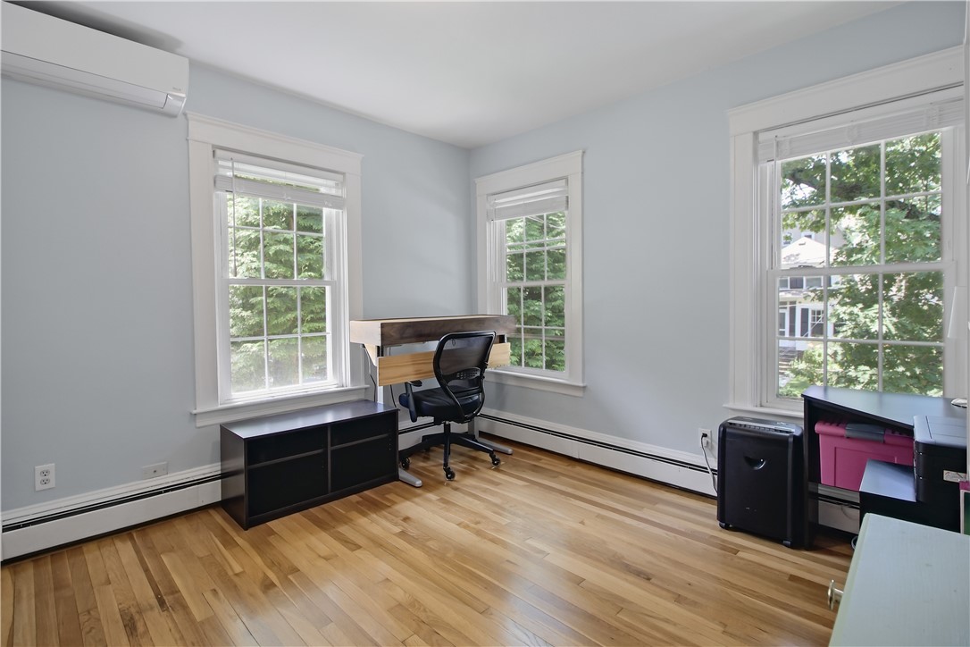 19 Cold Spring Street Providence, RI 02906 - Photo 15 of 24 Gallery Image 15