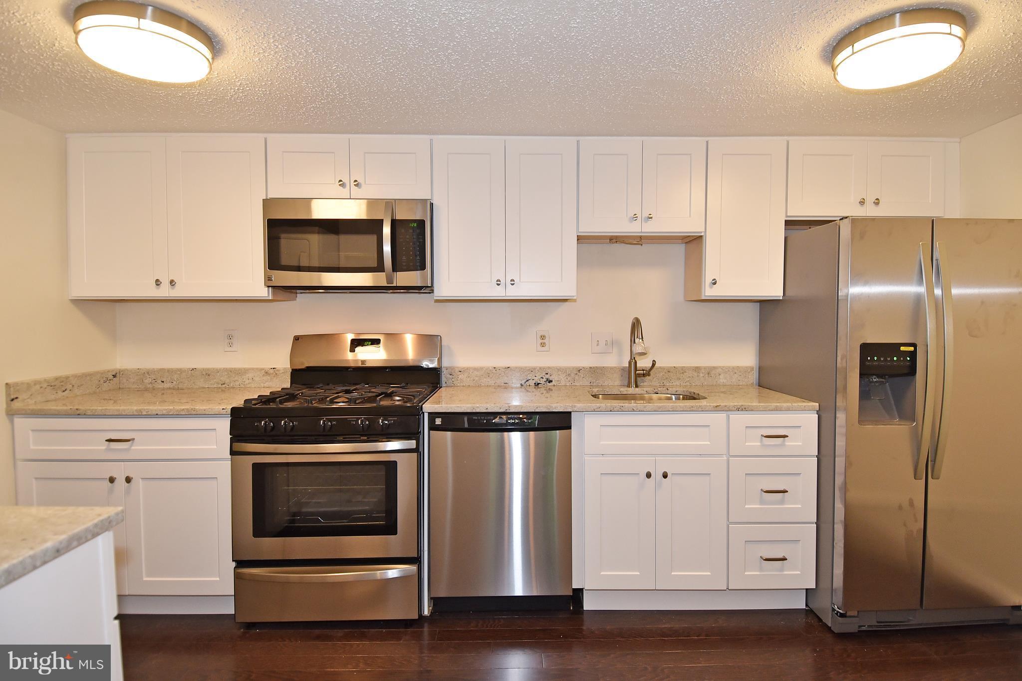 11827 Breton Court, Unit 1A Reston, VA 20191 - Photo 3 of 27 Kitchen