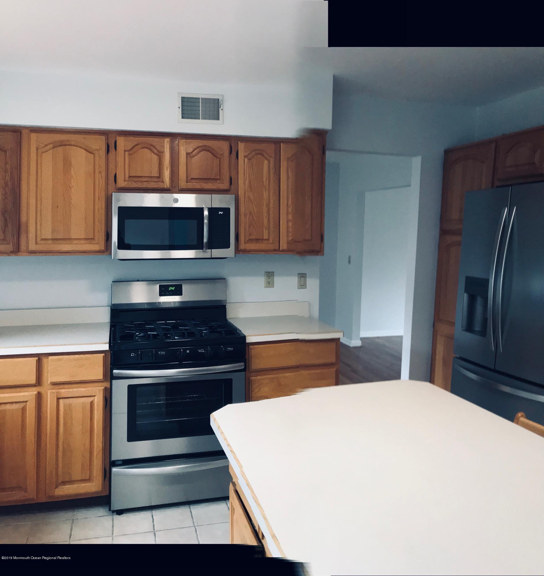 608 Yellowbrick Road Brick, NJ 08724 - Photo 11 of 29 Kitchen11