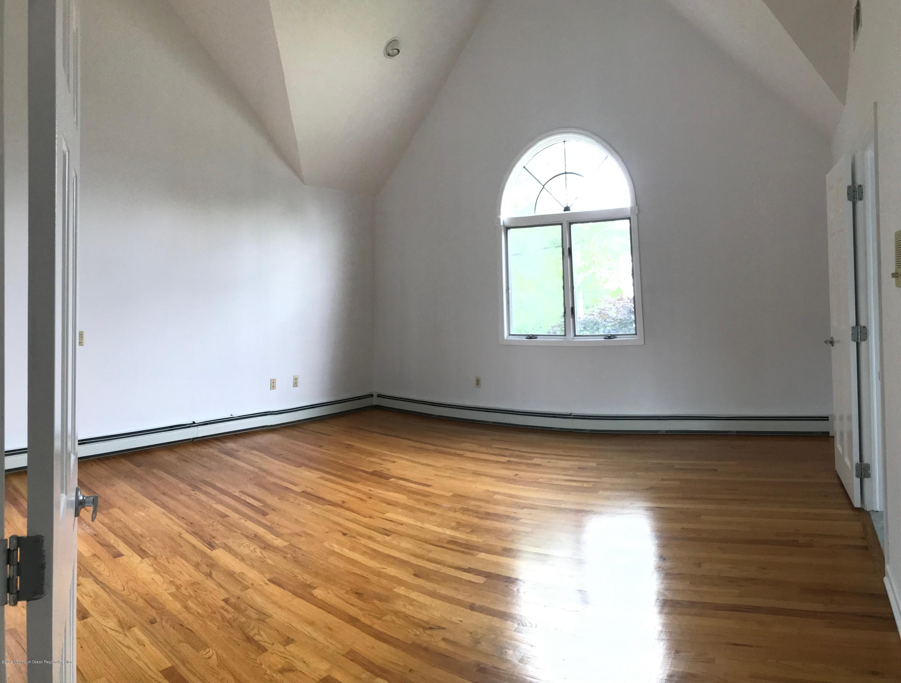 608 Yellowbrick Road Brick, NJ 08724 - Photo 18 of 29 MasterBM