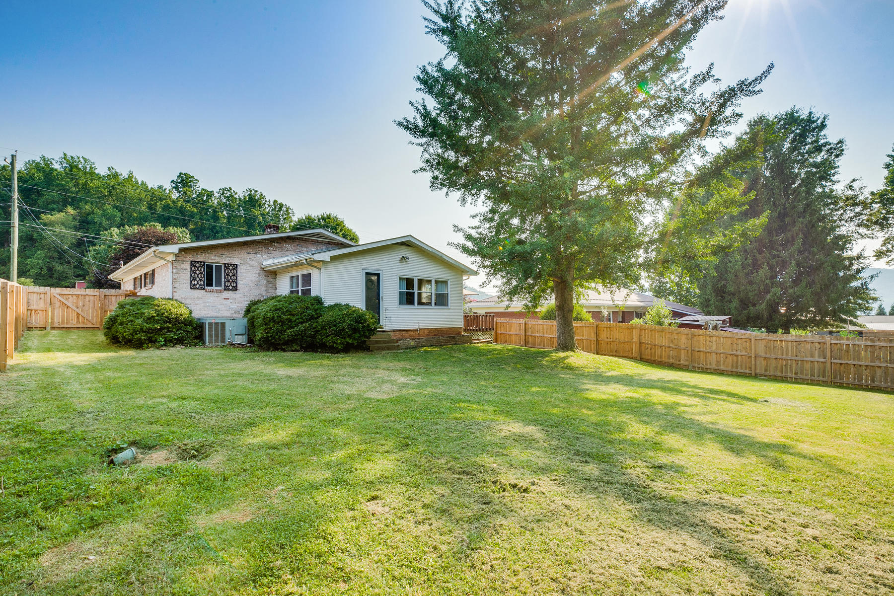 228 Harris Street Erwin, TN 37650 - Photo 48 of 49 048
