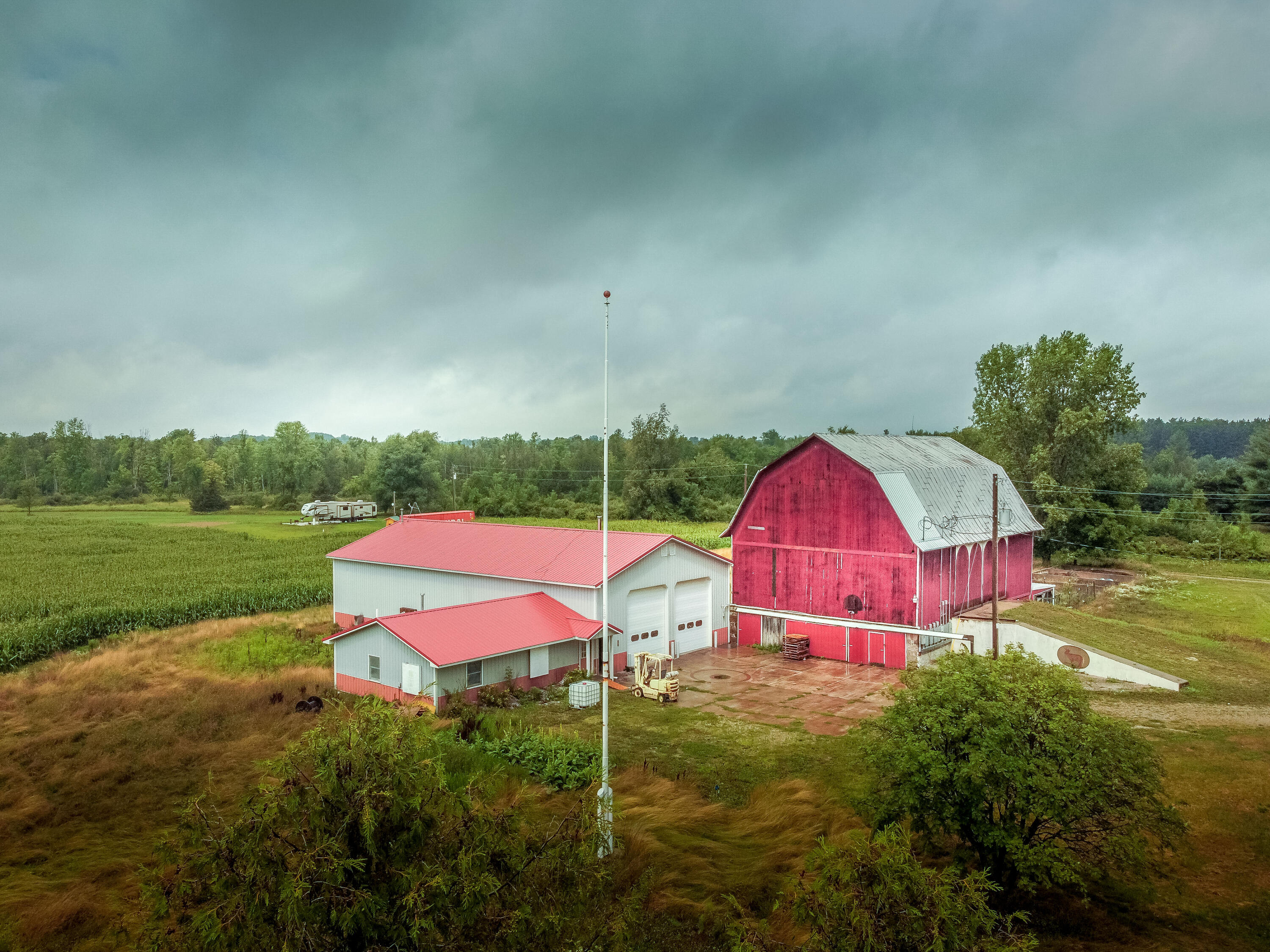 550 Waldron Road South Crystal, MI 48818 - Photo 12 of 34 DJI_0138
