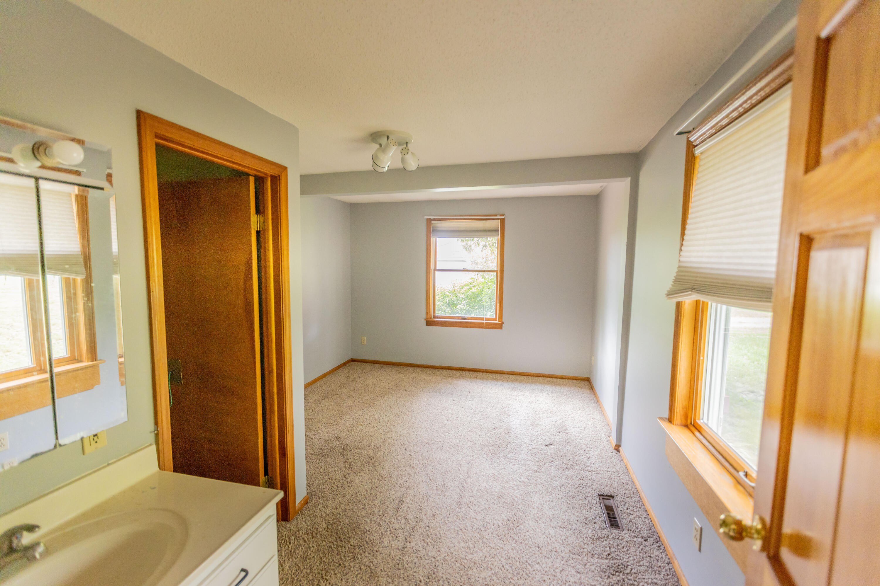 550 Waldron Road South Crystal, MI 48818 - Photo 27 of 34 FY0A7067