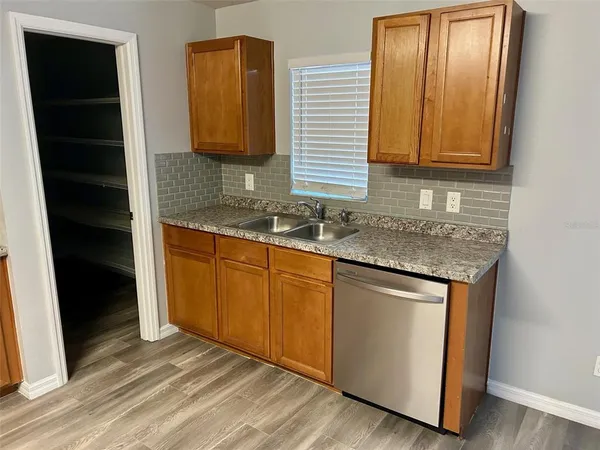 $3,000 | 856 Windrose Drive, Orlando, FL 32824