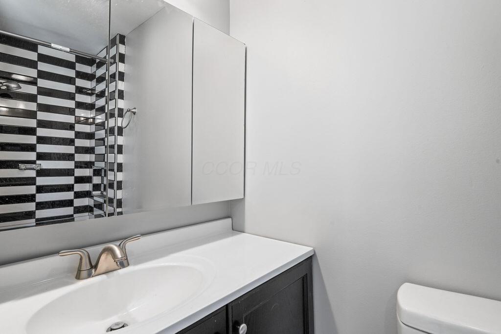 755 Stelzer Road, Unit 1230 Columbus, OH 43219 - Photo 20 of 24 DSC_6491