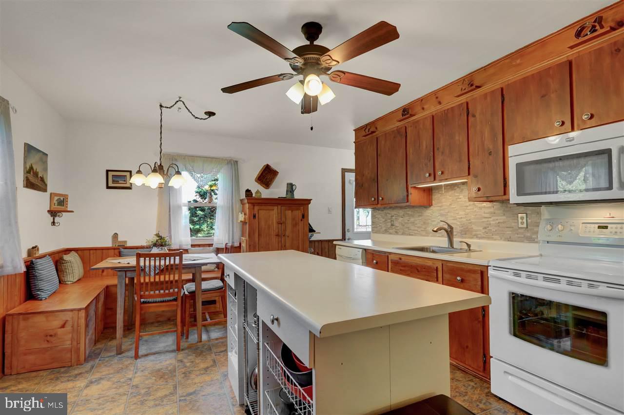 915 Myerstown Road Gardners, PA 17324 - Photo 3 of 25 Gallery Image 3