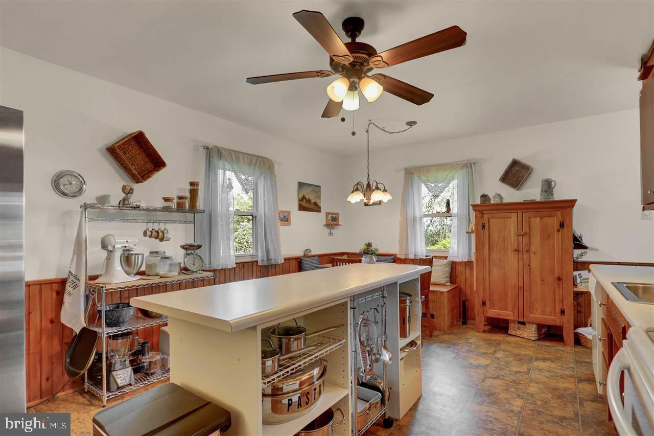 915 Myerstown Road Gardners, PA 17324 - Photo 7 of 25 Gallery Image 7