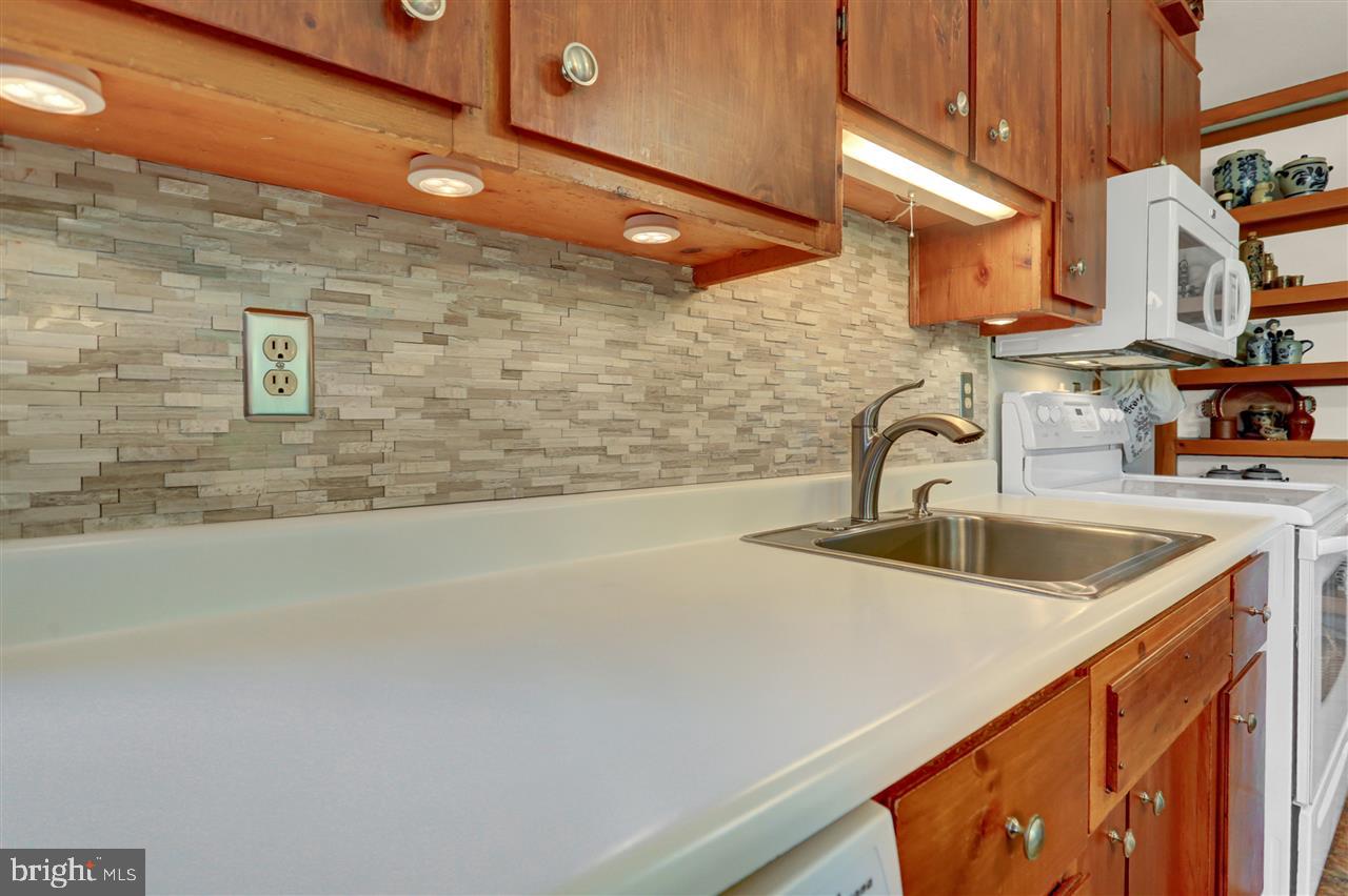 915 Myerstown Road Gardners, PA 17324 - Photo 8 of 25 Gallery Image 8