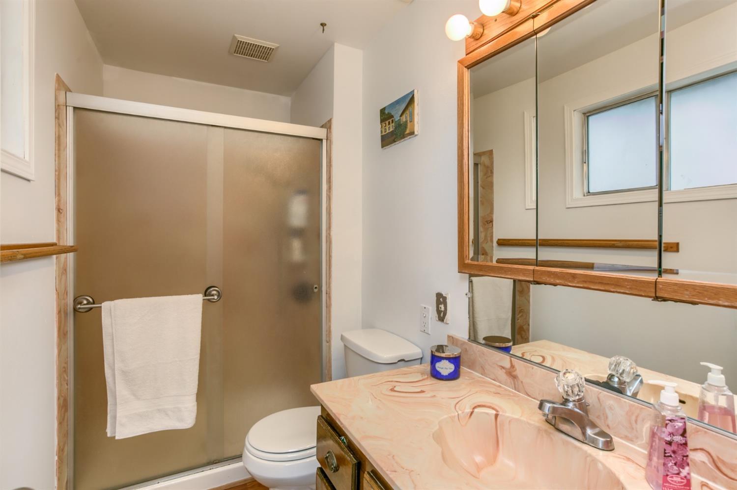 800 Freeman Road Central Point, OR 97502 - Photo 26 of 35 Additional Photo