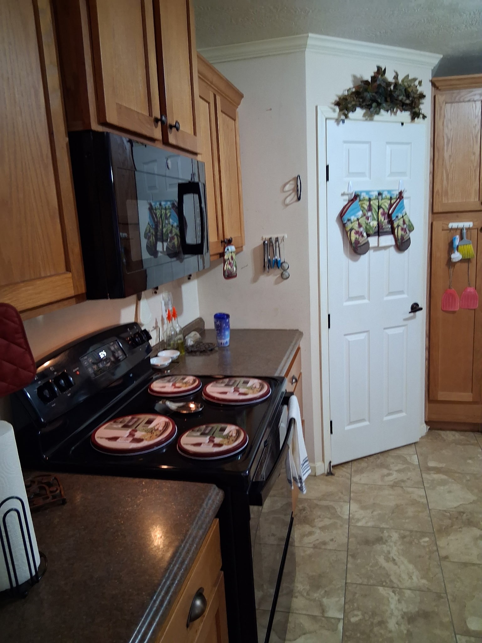241 Greenfield Road Prospect, TN 38477 - Photo 19 of 32 a kitchen with a stove and a refrigerator