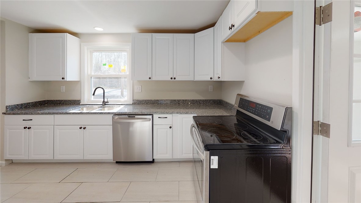 41 Mt Hygeia Road Foster, RI 02825 - Photo 7 of 19