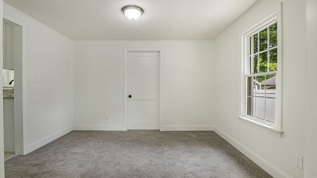 320 Tremont Street Springfield, MA 01104 - Photo 21 of 41