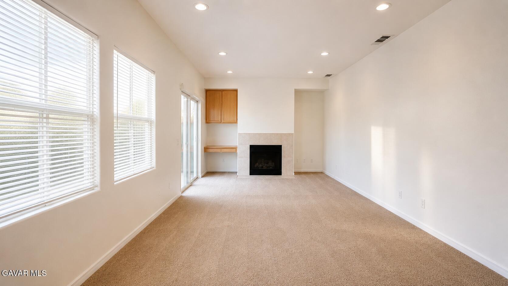 43737 Raysack Avenue Lancaster, CA 93535 - Photo 9 of 29 03D80483-105B-4C57-871B-6447EFE40C68
