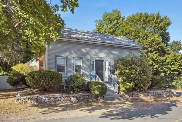 $789,000 | 330 Haven Street, Reading, MA 01867