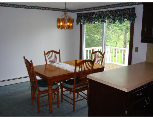 640 Sharps Lot Road Swansea, MA 02777 - Photo 5 of 14 Gallery Image 5