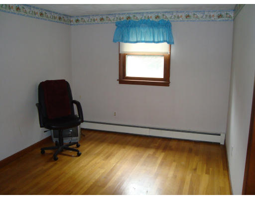 640 Sharps Lot Road Swansea, MA 02777 - Photo 6 of 14 Gallery Image 6
